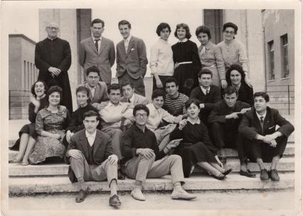 Giuseppe Di Prinzio con gli alunni del Liceo artistico